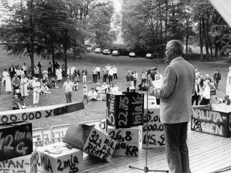 Grundlovsdag, Svend Auken holder tale i Byparken, 1987